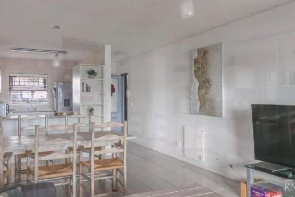 Waterfront Apartment Knysna Dış mekan fotoğraf